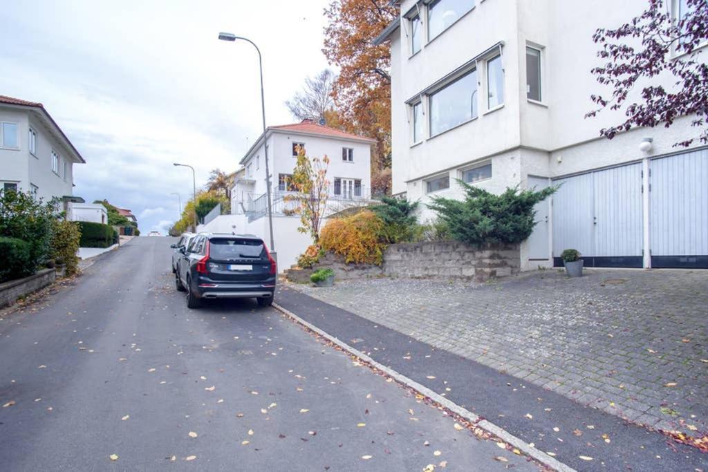 Boende I Ett Lugnt Och Centrumnaera Villaomrade Gothenburg Exterior photo